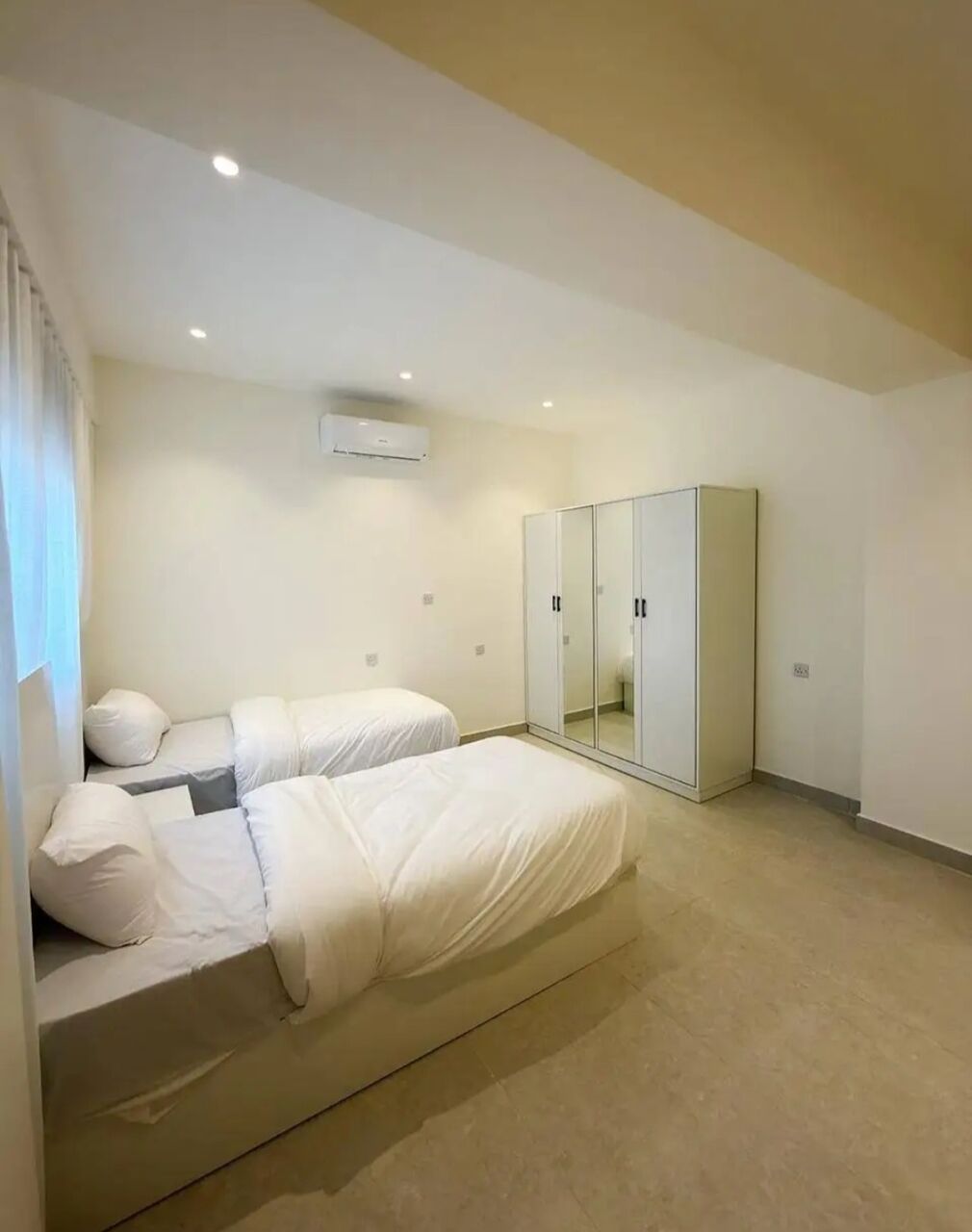 Amman, Apartments, Flats, Houses & Villas, JOD 16000/year,  Furnished,  3 BR,  Ground Fully Furinshed 3B Apartment With Garden And Terrace In 3rd Circle 00962777688956