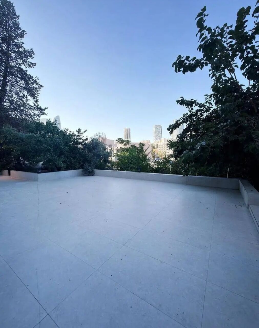 Amman, Apartments, Flats, Houses & Villas, JOD 16000/year,  Furnished,  3 BR,  Ground Fully Furinshed 3B Apartment With Garden And Terrace In 3rd Circle 00962777688956