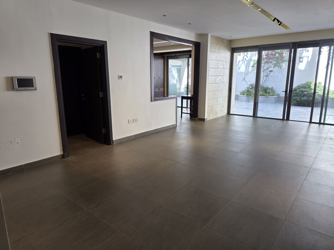 Abdoun, Apartments, Flats, Houses & Villas, JOD 20000/year,  4 BR,  Deplux Semi Furnished 4B Apart With Terrace And Baconly In Abdoun 00962777688956