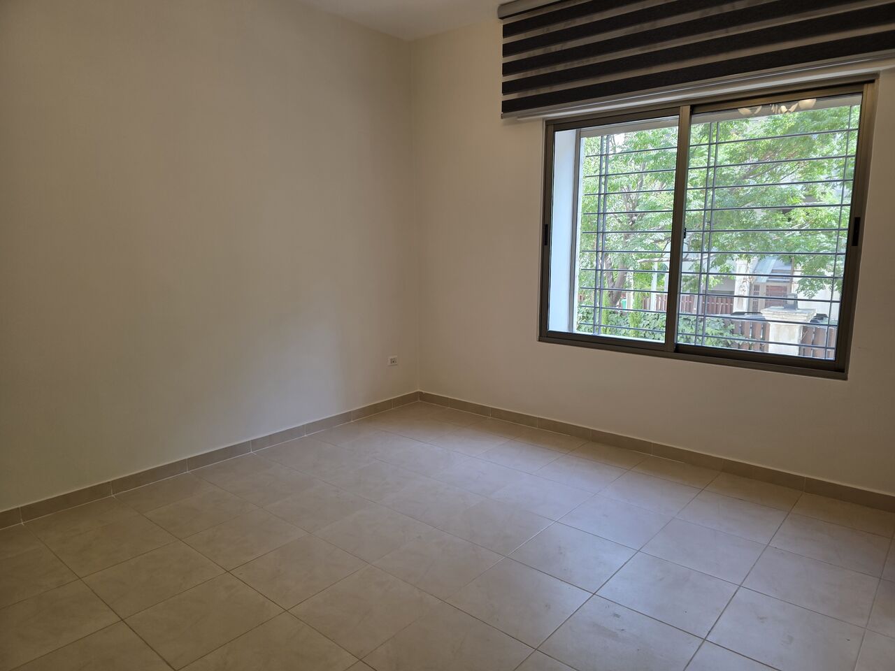 Abdoun, Apartments, Flats, Houses & Villas, JOD 20000/year,  3 BR,  Ground Semi Furnished 3B Apart With Outside Terrace In Abdoun 00962777688956