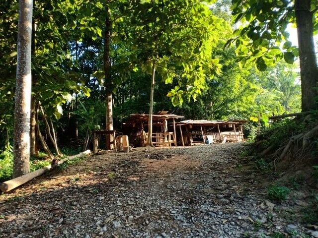 Bangkok, Real Estate For Sale, THB 500000,  6 BR,  1235 Sq. Feet,  Look Ahead And Aim To Buy Storage Like You Would Buy Gold. Land Next To A Stream For Rent