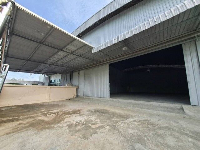 Bangkok, Villas, THB 120000,  250 Sq. Feet,  Warehouse 1000 Square Meters, Height 10-12 Meters, Floor Load 3-5 Tons, Near Robinson Lat