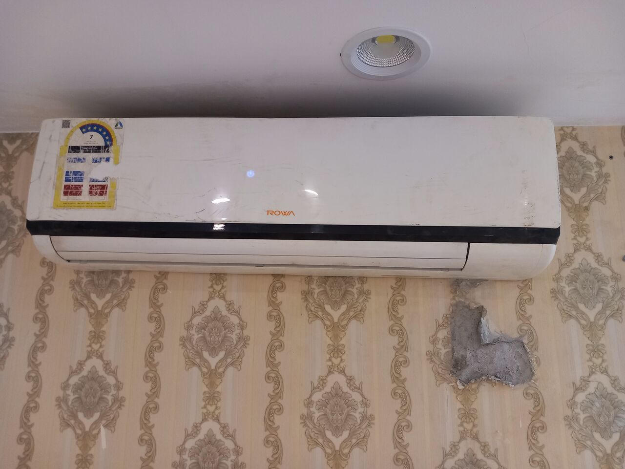 Al Urayja, Air Conditioners, SAR 1200,  Rowa Split Air Conditioner – 2 Ton – 1,200 SAR ❄️