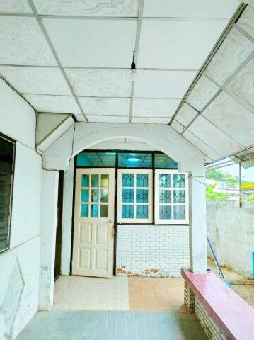 Bangkok, Villas, THB 4999,  19 Sq. Feet,  Single-story Townhouse, Corner Unit, 3 Bedrooms, 1 Bathroom, Near Wat Ku Market, Pak