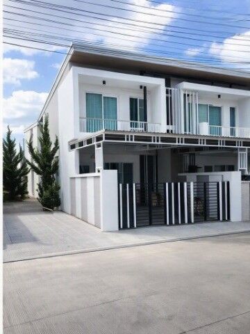 Bangkok, Villas, THB 18499,  20 Sq. Feet,  Chang Klan Central Chiang Mai Memorial 900 M. Modern Style Townhome, 3 Bedrooms, 2