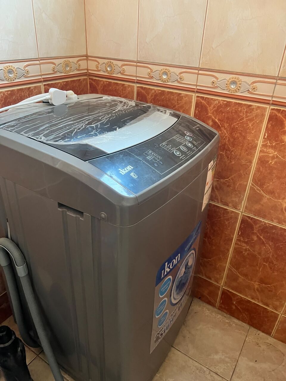 Dammam, Appliances, SAR 1900,  Urgently Selling Wardrobe,cot,bed,washing Machine,fridge