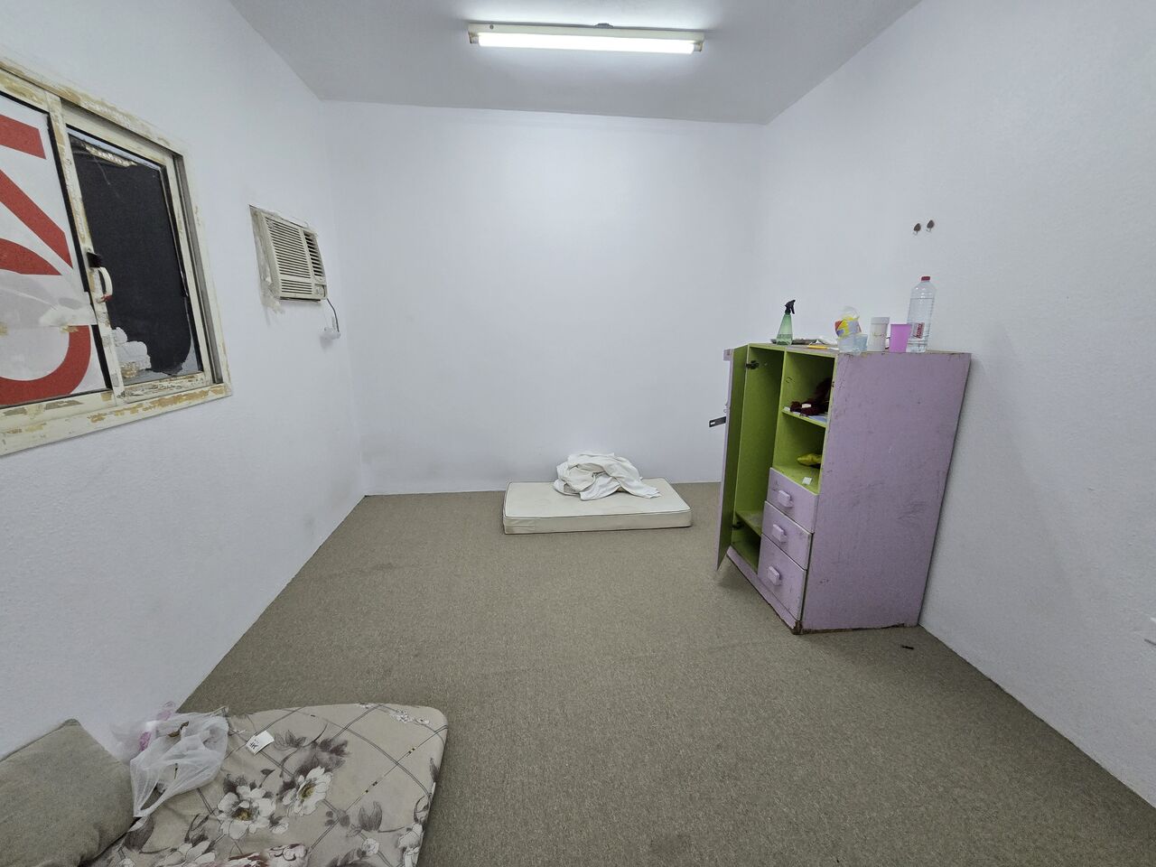 Riyadh, Rooms for Rent, Single Room With Seperate Toilet