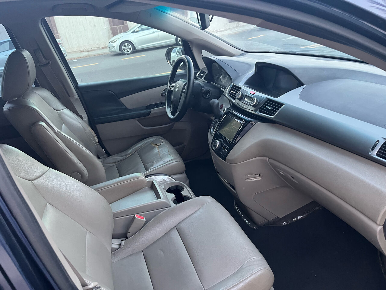Jeddah, Vehicles, Cars & Trucks , SAR 30000,  Honda Odyssey,  2015,  Automatic,  275 KM,  Used   For Sale