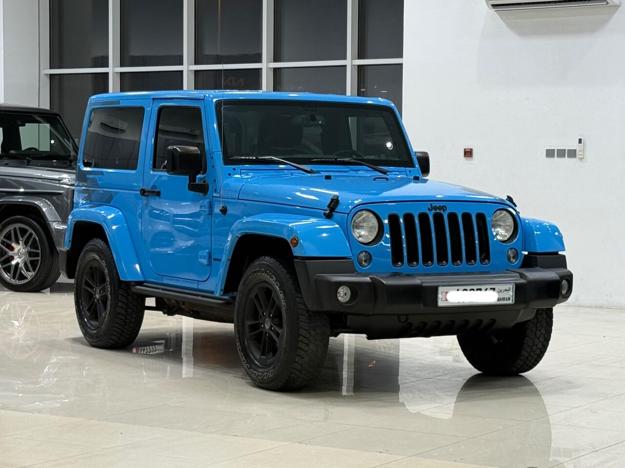 Manama, Vehicles, Cars & Trucks , BHD 6900,  Jeep Wrangler Sahara,  2017,  Automatic,  69250 KM,    (Blue)