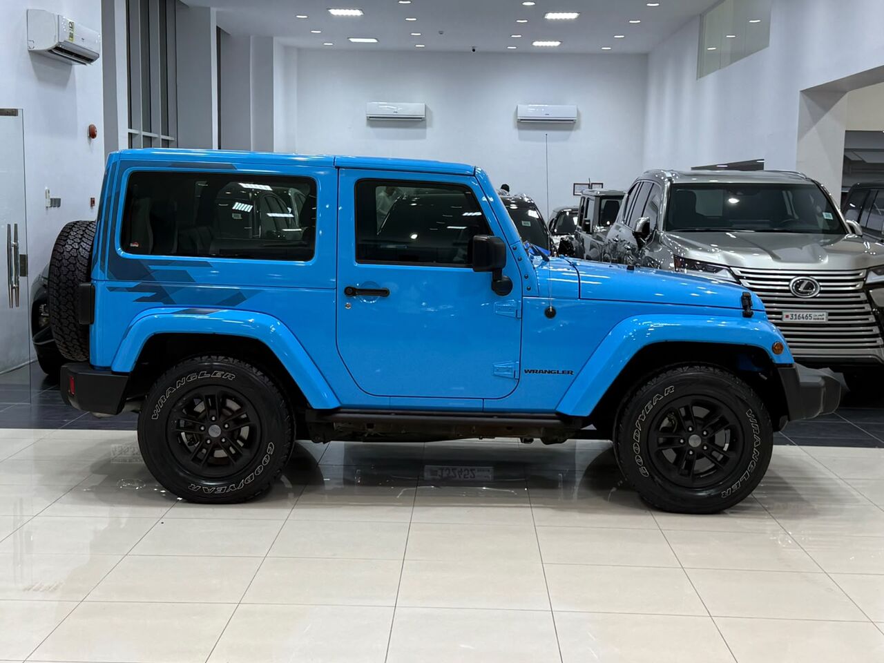 Manama, Vehicles, Cars & Trucks , BHD 6900,  Jeep Wrangler Sahara,  2017,  Automatic,  69250 KM,    (Blue)