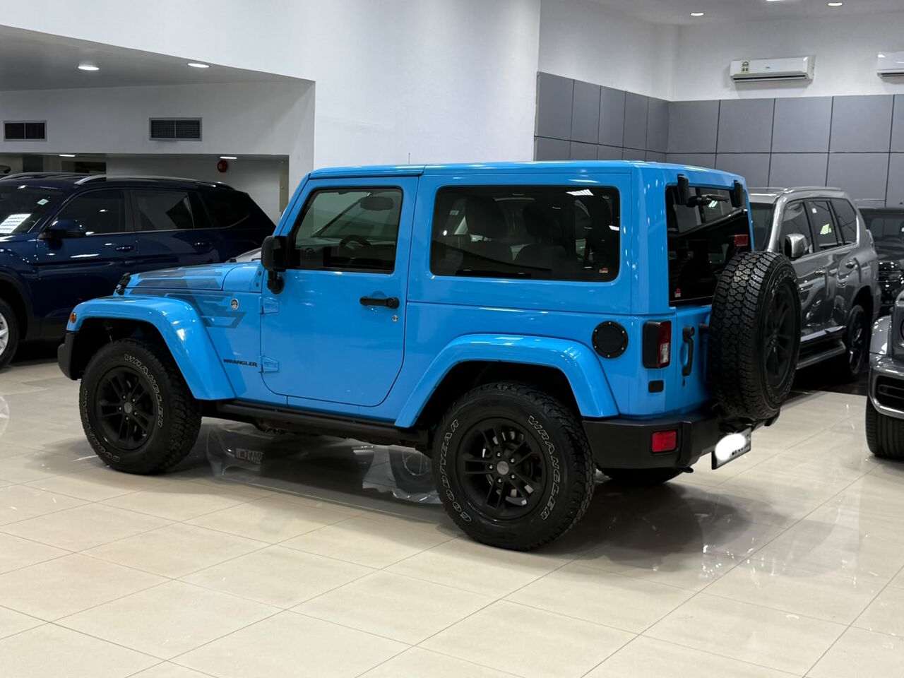 Manama, Vehicles, Cars & Trucks , BHD 6900,  Jeep Wrangler Sahara,  2017,  Automatic,  69250 KM,    (Blue)