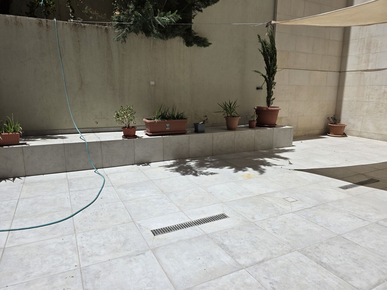 Abdoun, Apartments, Flats, Houses & Villas, JOD 24000/year,  3 BR,  Ground Semi Furnished 3B Apart With Big Terrace In Abdoun 00962777688956