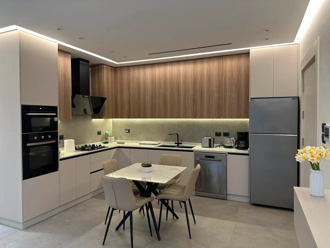 Amman, Apartments, Flats, Houses & Villas, JOD 19000/year,  Furnished,  2 BR,  Brandnew Fully Furnished 2B Apart With Baconly In Swefieh 00962777688956