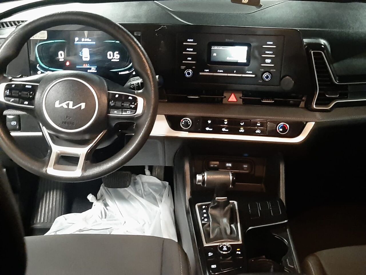 Riyadh, Vehicles, Cars & Trucks , SAR 66500,  KIA SPORTAGE 4X,  2023,  Automatic,  50000 KM,  MID OPTION 100% ORIGINAL CONDITION 6