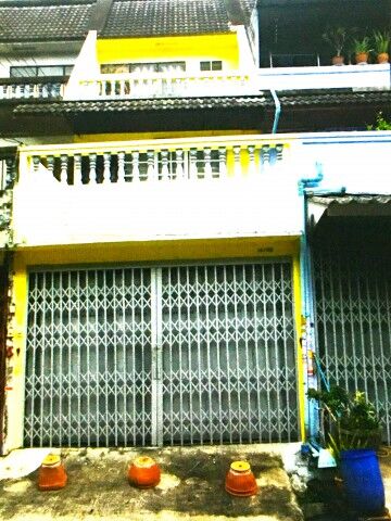 Bangkok, Real Estate For Sale, THB 2200000,  6 BR,  16 Sq. Feet,  3-story Townhouse With Rooftop, Sansabai Village, At Ekachai 30, Only 280 Meters.