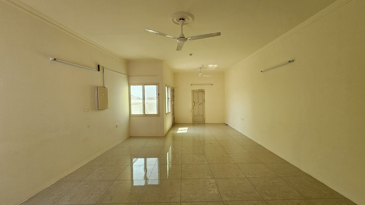 Busaiteen, Apartments, Flats, Houses & Villas, BHD 150/month,  1 BR,  Spacious Studio Flat, Inclusive EWA, Closed Kitchen.Lift ,Parking.Busaiteen 39128508