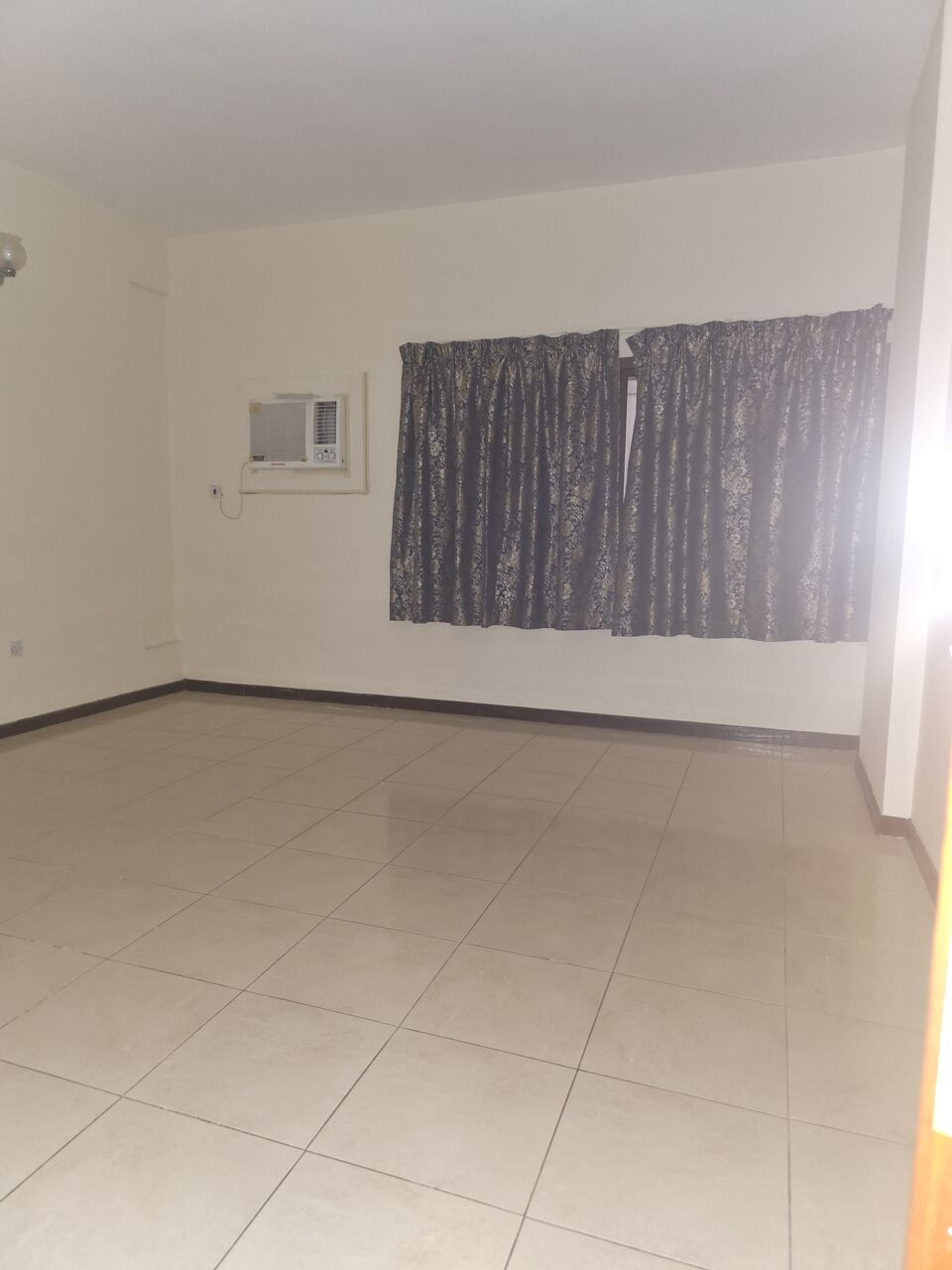 Adliya, Apartments, Flats, Houses & Villas, BHD 220/month,  2 BR,  @2BATHROOM Hall Kitchen Without Electricity Balcony Car Parking