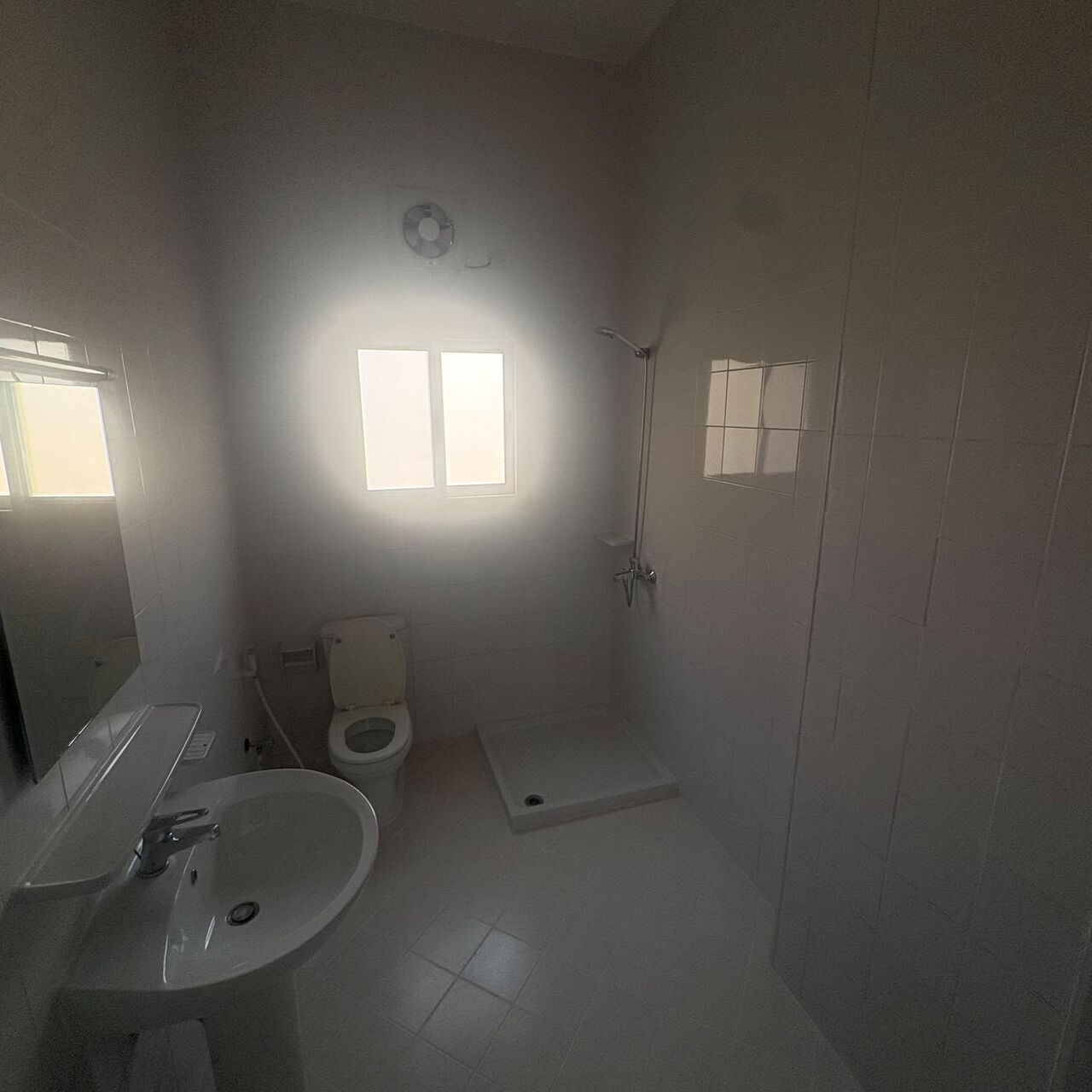 Adliya, Housing Exchanges, BHD 250/month,  2 BR,  140 Sq. Meter,  SPACIOUS 2 Bedroom 2 Bathroom Flat For Rent In Adliya Adliya Near To Al Hilal Hospital, HS