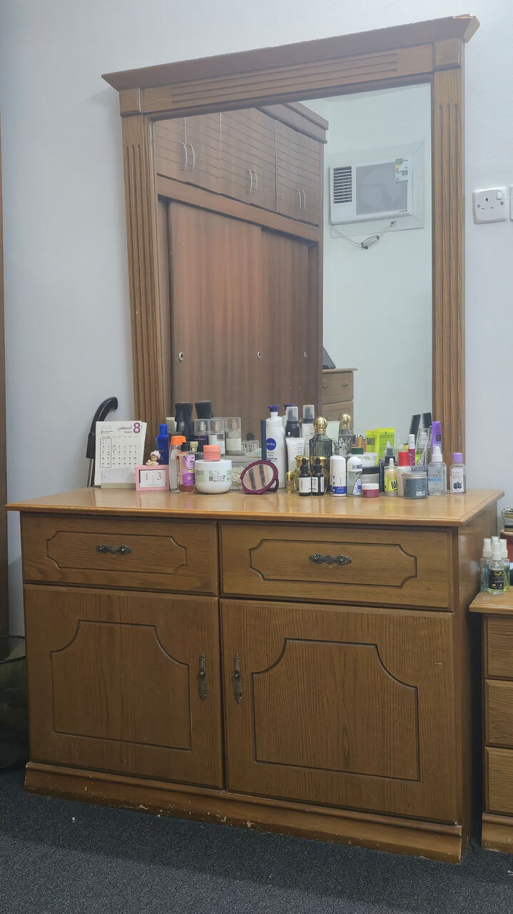 Umm Al Hamam, Furniture, SAR 400,  Bedroom Furniture Set - Dressing Table W/ Mirror, 3-Drawer Chest, 5-Drawer Chest