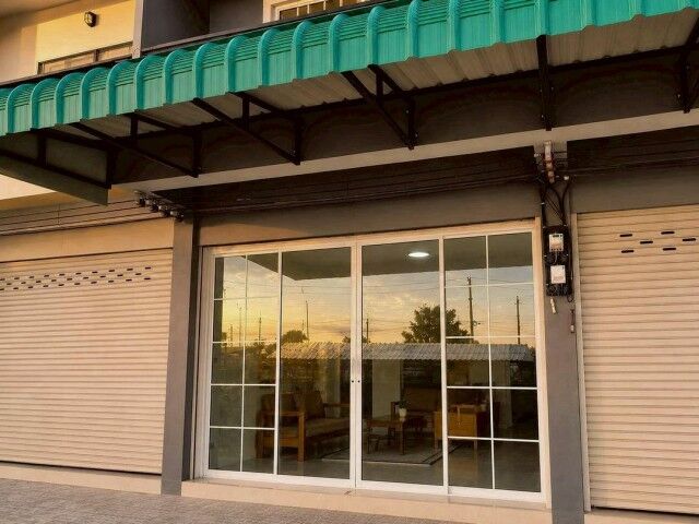 Bangkok, Real Estate For Sale, THB 2490000,  2 BR,  0 Sq. Feet,  Selling For 2.49 Million #San Phisuea Zone, 3-story Shophouse, Beautiful Condition,