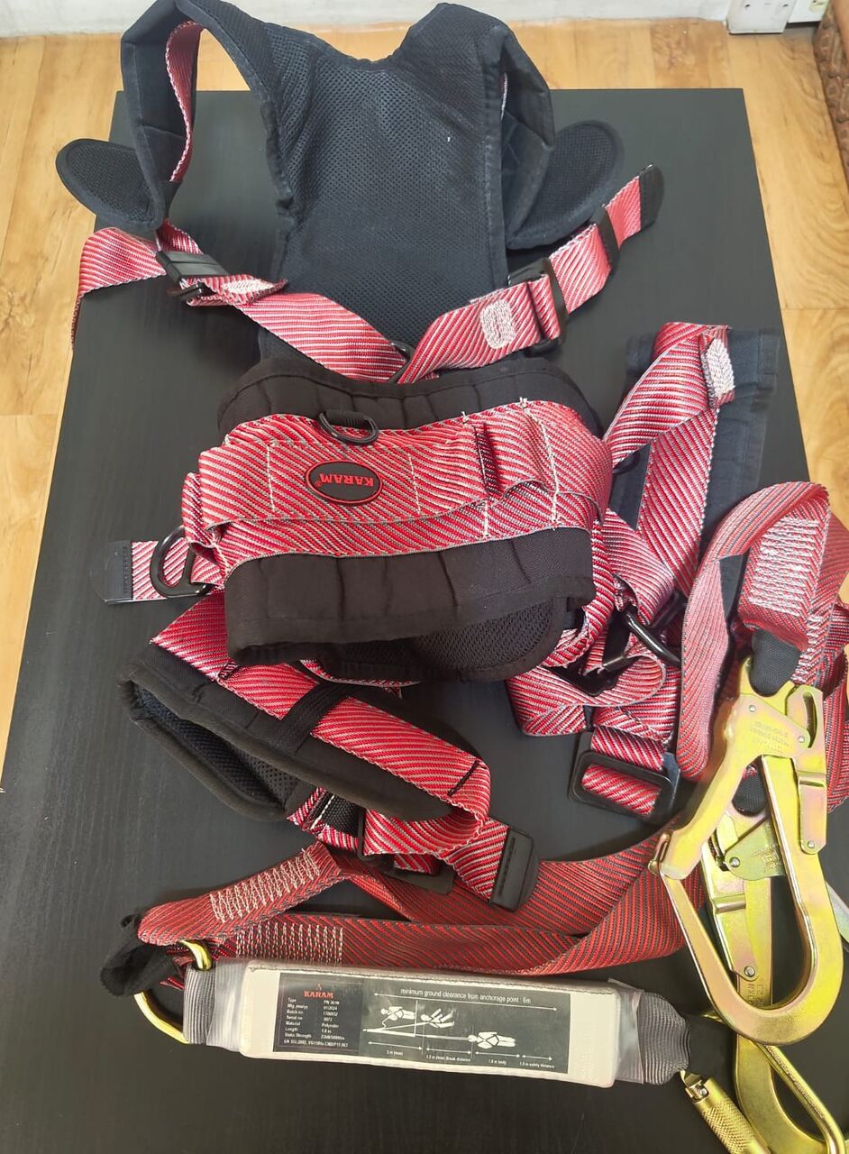 Jubail, Materials, SAR 10,  Nokia Approved PPE And Tools For Sale.