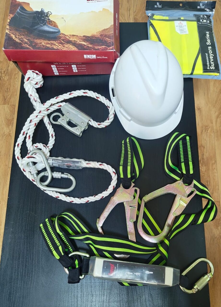 Jubail, Materials, SAR 10,  Nokia Approved PPE And Tools For Sale.