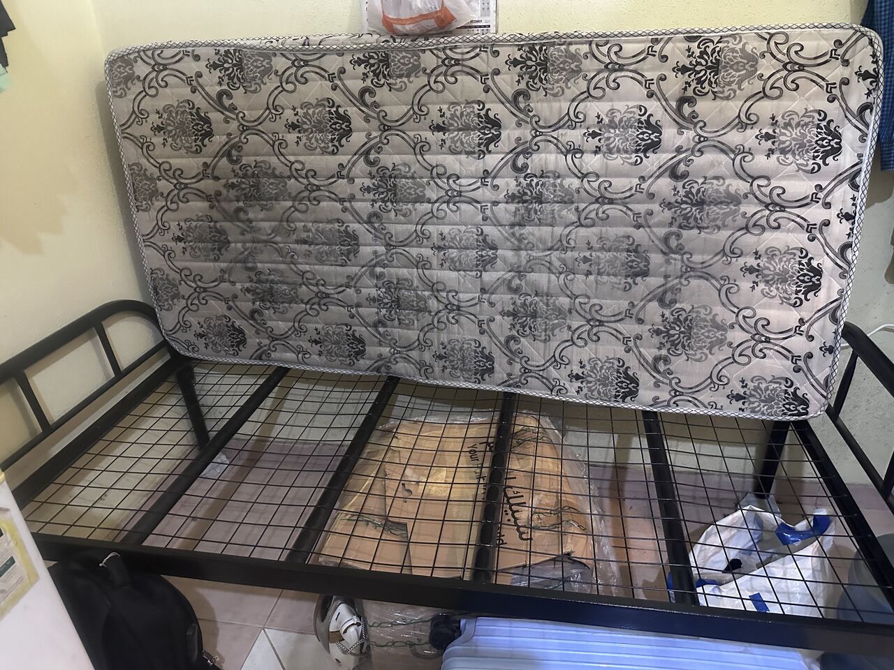 Riyadh, Electronics, SAR 100,  Bed And Mattress