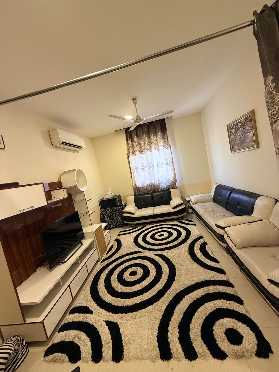 Hidd, Furniture, BHD 100,  Sitting Room Furniture & Decor For Sell