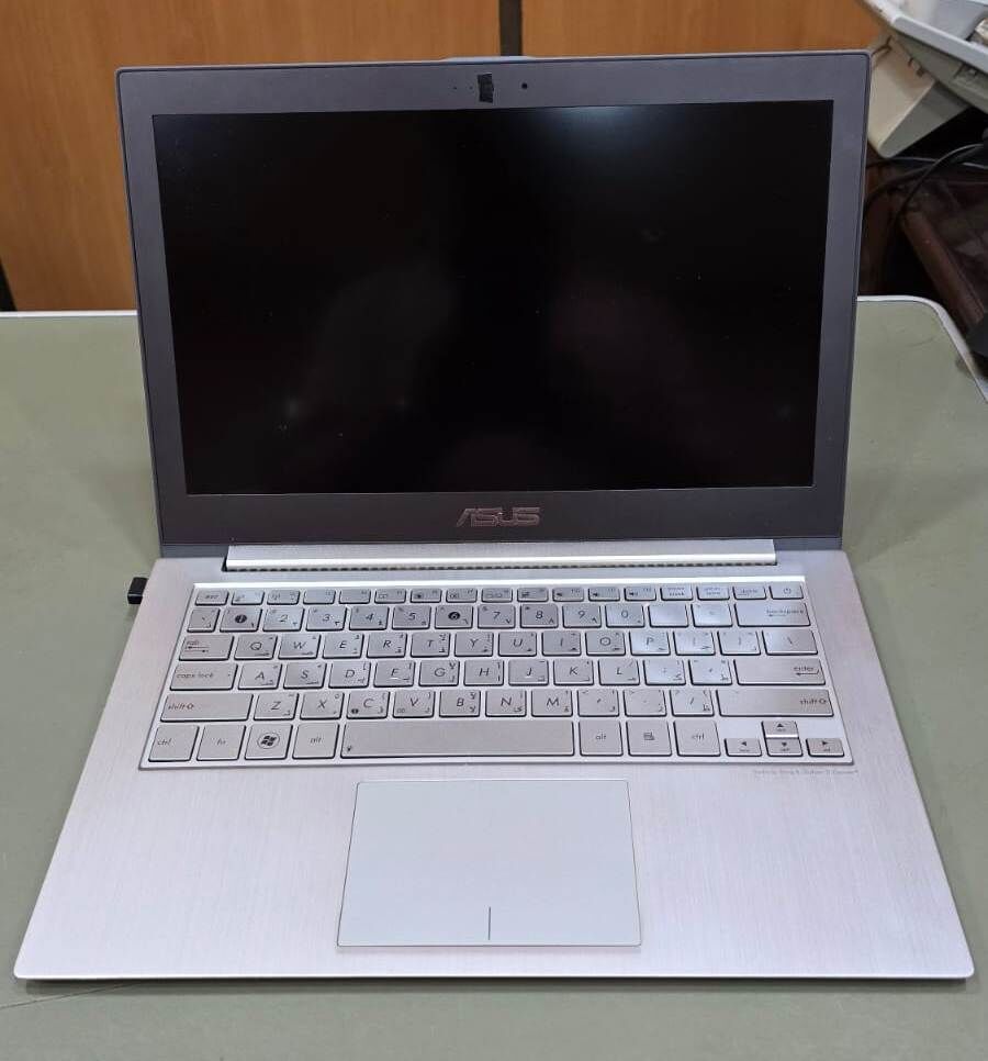 Al Balad, Computers, SAR 600,  USED ASUS CORE I7 - 13.3" ULTRA SLIM LAPTOP