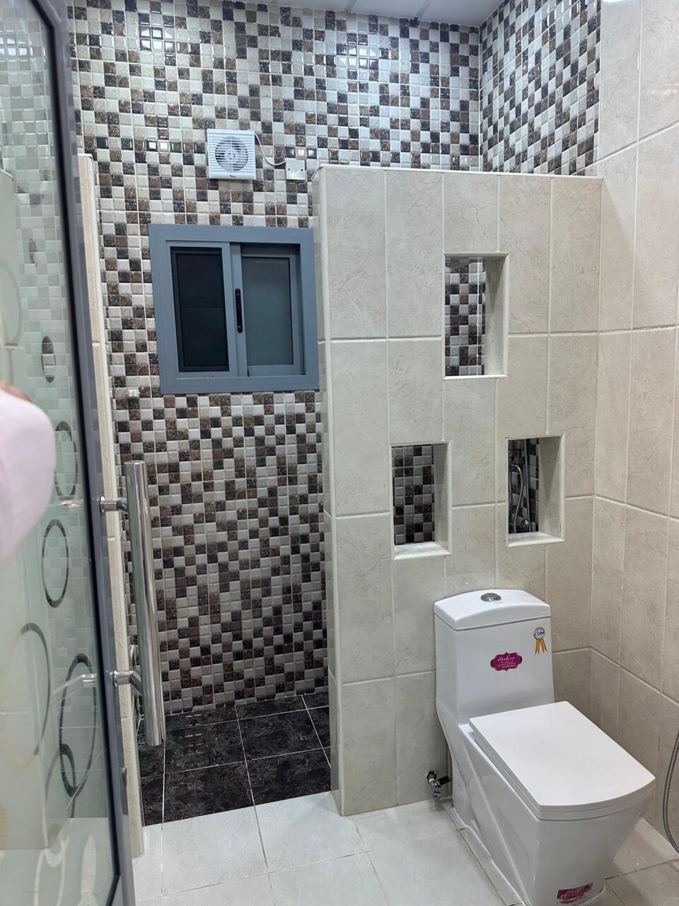 Manama, Apartments, Flats, Houses & Villas, BHD 210/month,  1 BR,  Studio Flat With Ewa For Rent