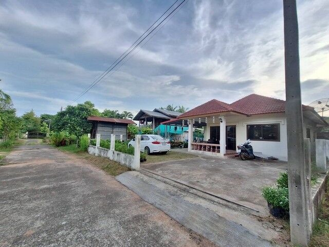 Bangkok, Real Estate For Sale, THB 1200000,  2 BR,  122 Sq. Feet,  House And Land For Sale Tha Sawang - Mueang Ling Line Mueang Surin District, Area 1 Ngan