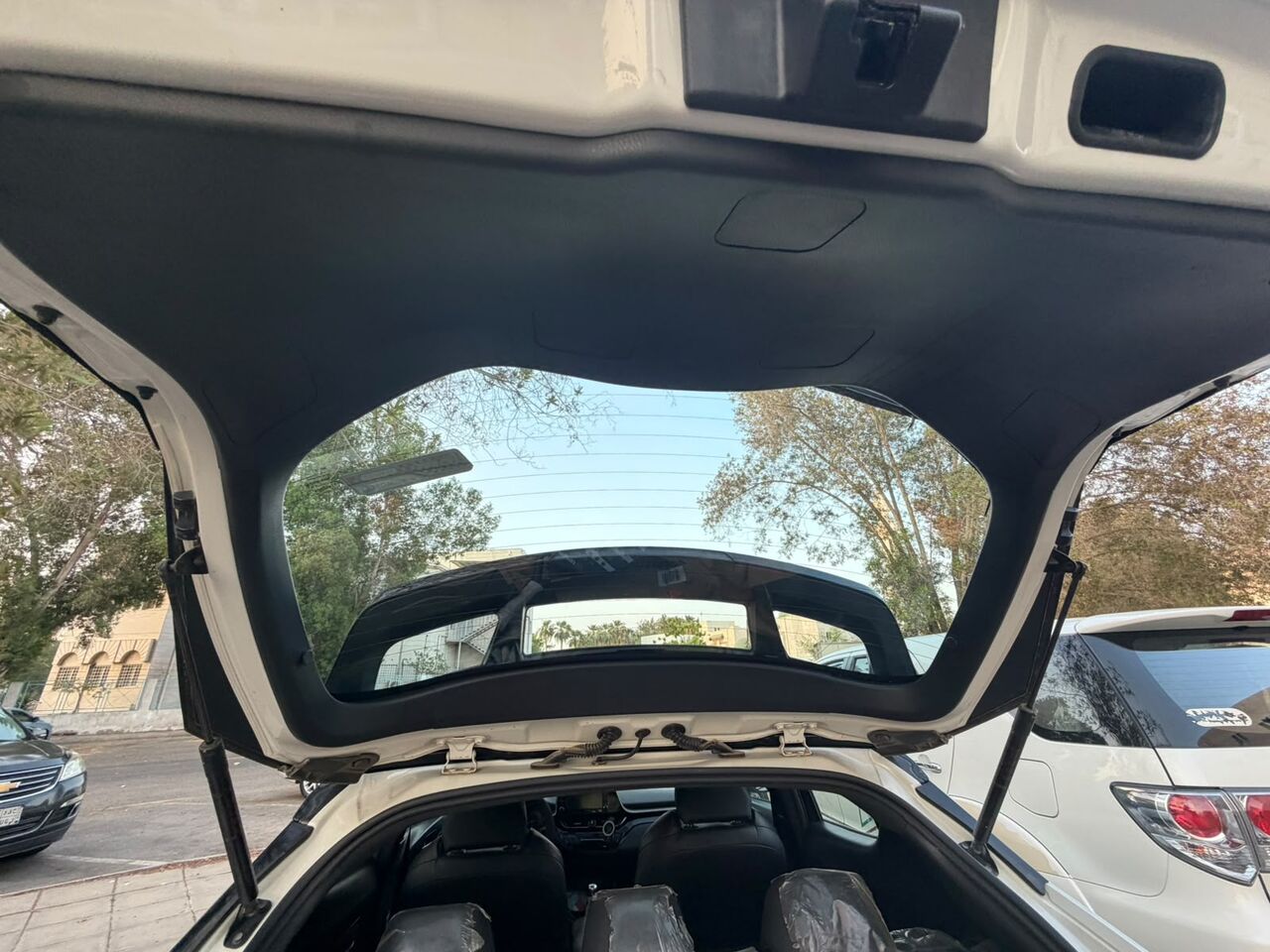 Jeddah, Vehicles, Cars & Trucks , SAR 50000,  Toyota C-HR,  2020,  Automatic,  190000 KM,  TOYOTA CHR  1.8 L Excel