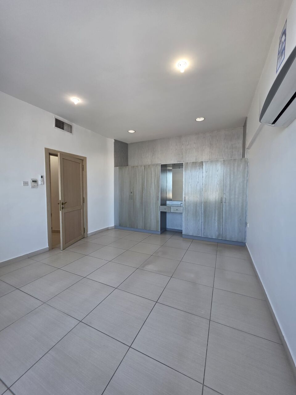 Salwa, Apartments, Flats, Houses & Villas, KWD 650/month,  4 BR,  For Rent In Salwa: A High-end Finished Apartment
