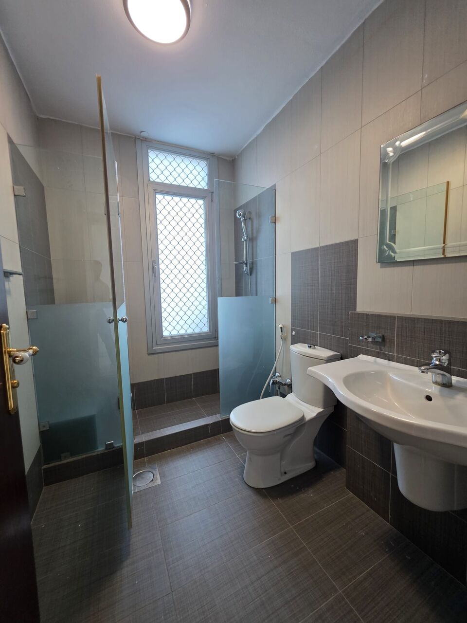 Salwa, Apartments, Flats, Houses & Villas, KWD 650/month,  4 BR,  For Rent In Salwa: A High-end Finished Apartment