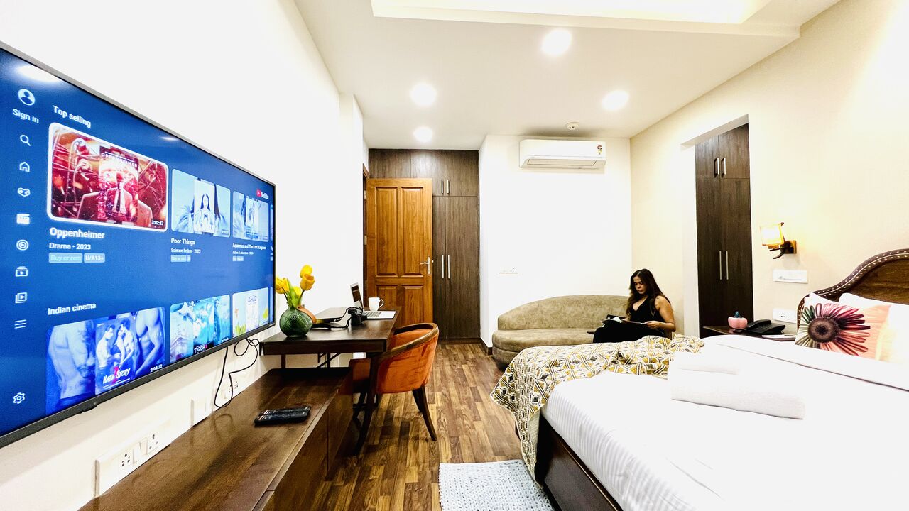 Gurgaon, Apartments, Flats, Houses & Villas, INR 15500/month,  Furnished,  1800 Sq. Feet,  Luxury Three Bedroom Apartments Gurgaon