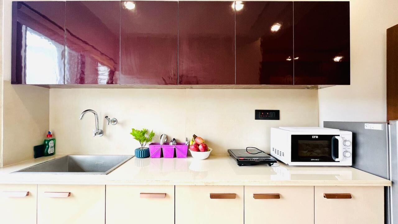 Gurgaon, Apartments, Flats, Houses & Villas, INR 4500/day,  Furnished,  Studio,  450 Sq. Feet,  Studio Apartments Dlf Cyber City