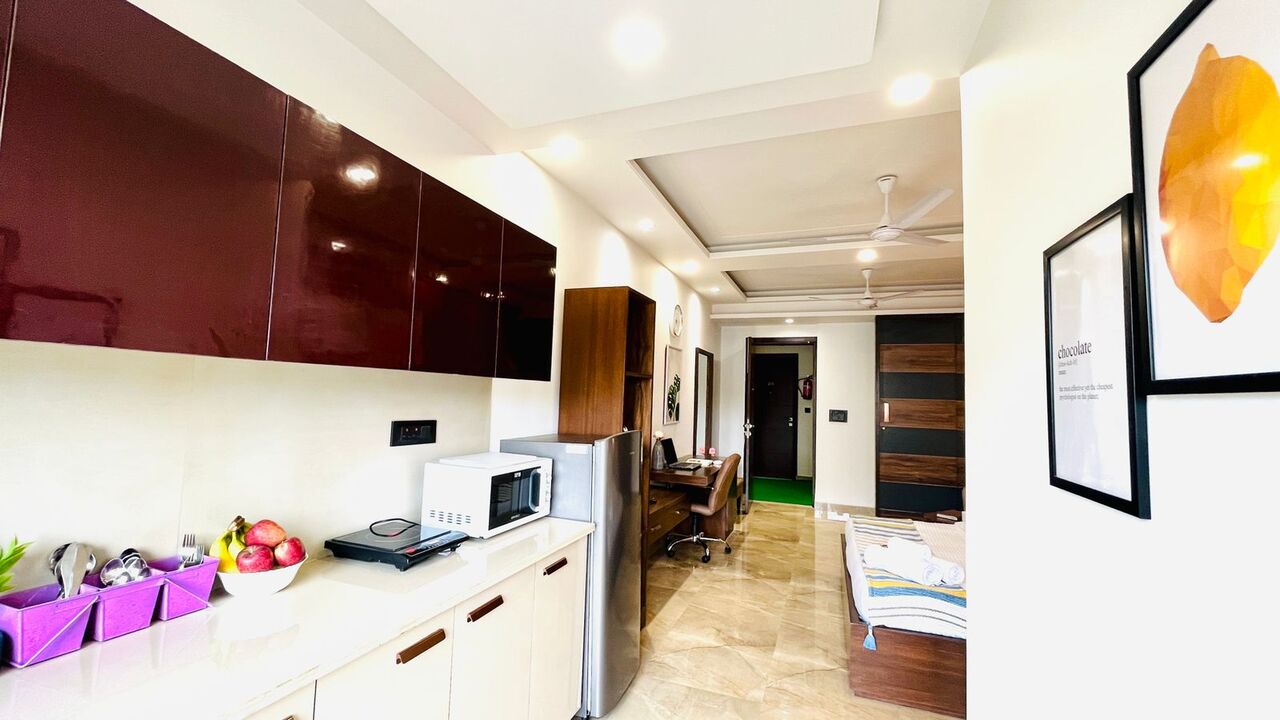 Gurgaon, Apartments, Flats, Houses & Villas, INR 4500/day,  Furnished,  Studio,  450 Sq. Feet,  Studio Apartments Dlf Cyber City
