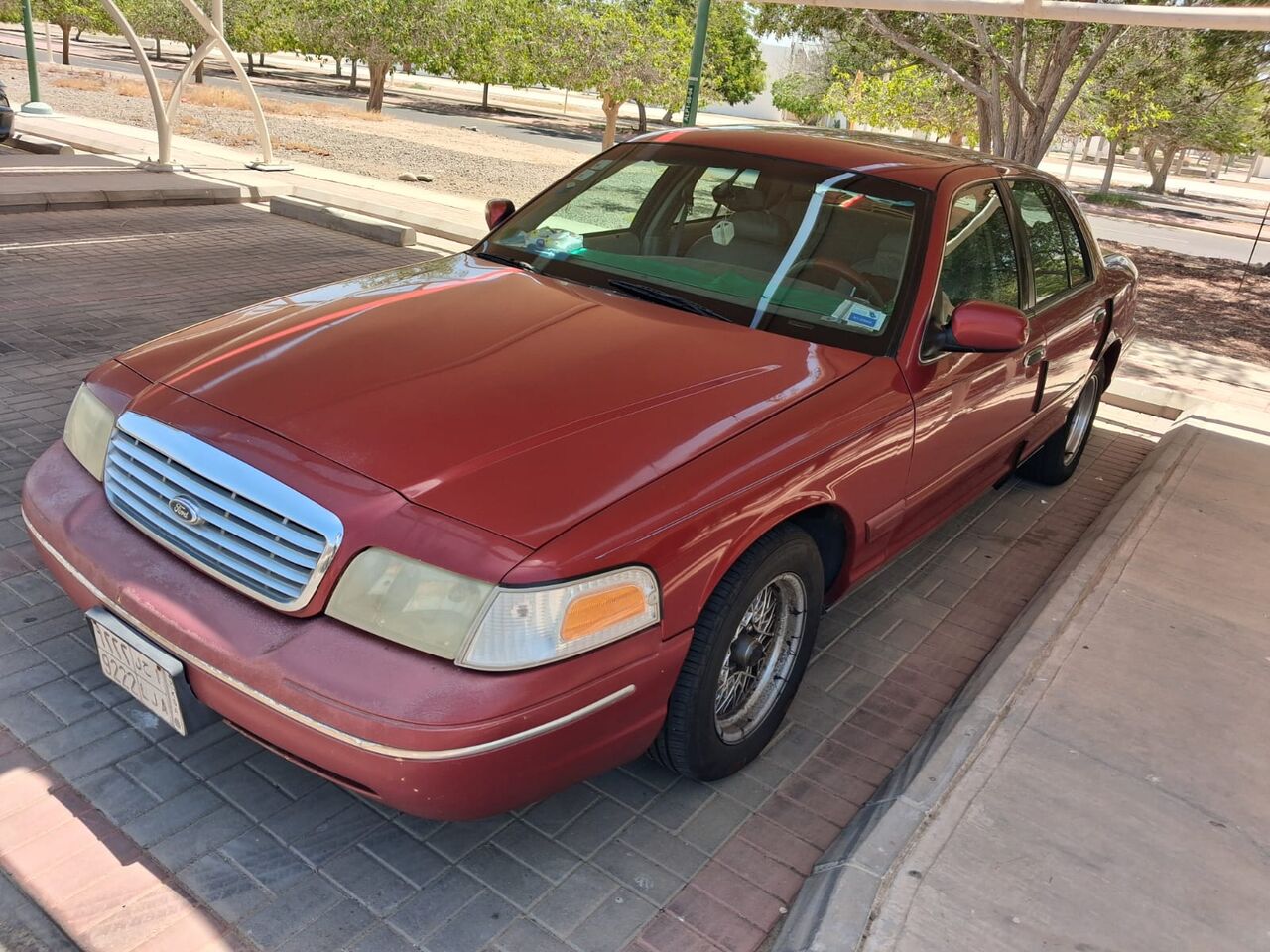 Yanbu, Vehicles, Cars & Trucks , SAR 14000,  Ford Crown Victoria,  2000,  Automatic,  450000 KM,  Sar 14000, Crown Victoria , Transmission  , Serious Buyer Contact Only