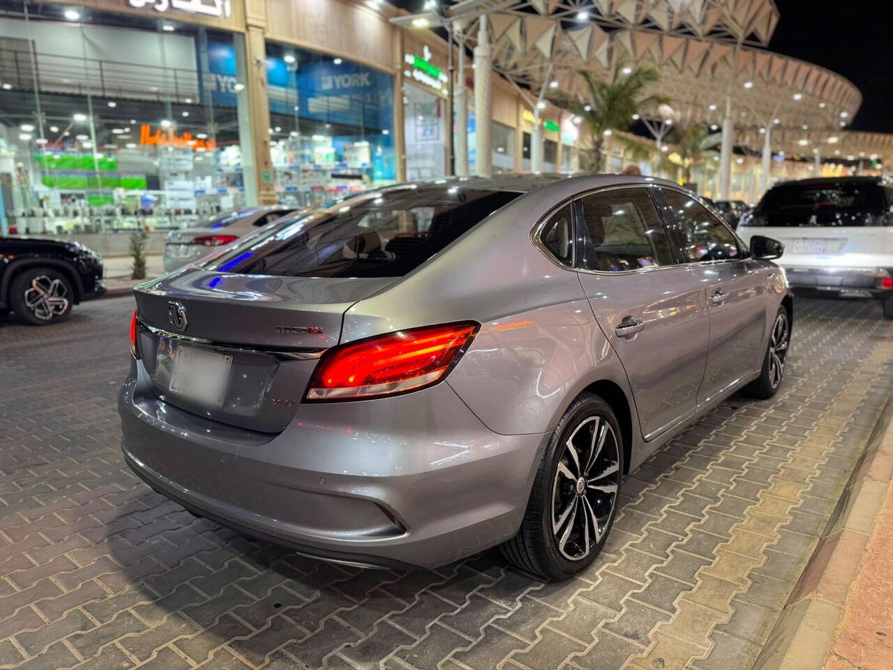 Jeddah, Vehicles, Cars & Trucks , SAR 28000,  MG 6,  2020,  Automatic,  154000 KM,  MG-6 Full Option 4 Cylinders Turbo Price Negotiable