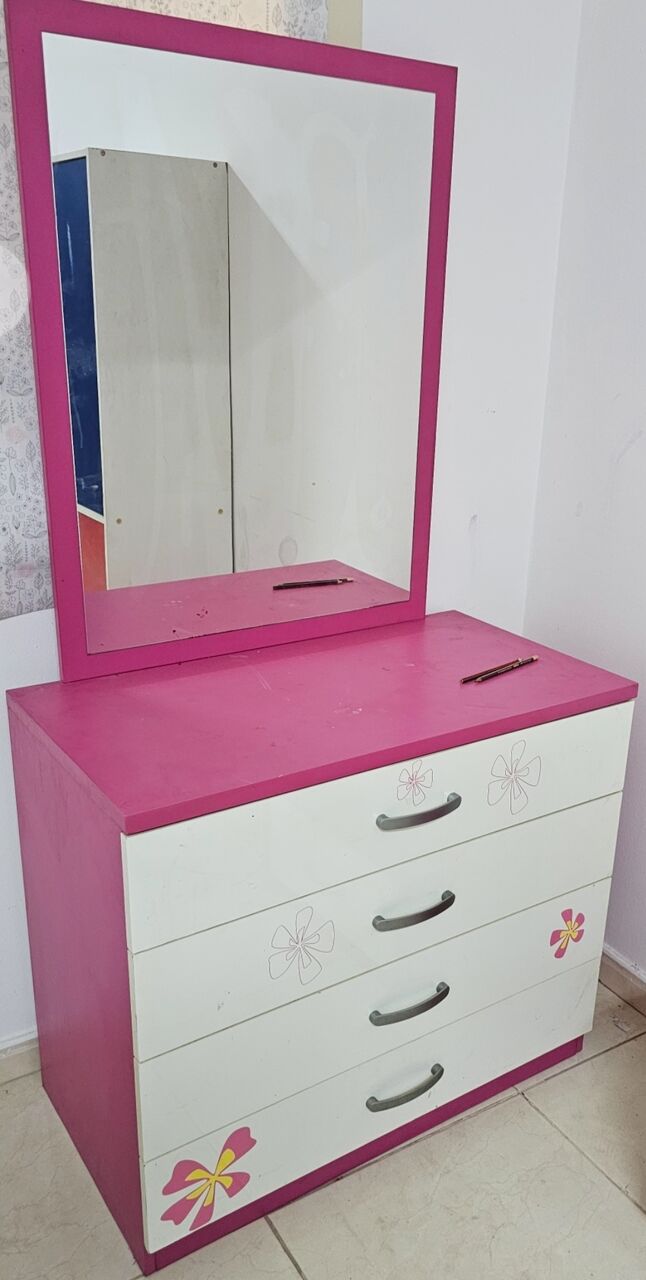 Akrabia, Furniture, SAR 300,  1.5 Person Bed For Girls Eith Night Bedside Table And Dressing Table