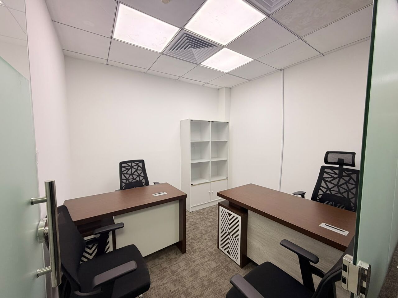 Dubai, Offices, AED 23000,  100 Sq. Feet,  Office For Rent &ndash; Baniyas Square