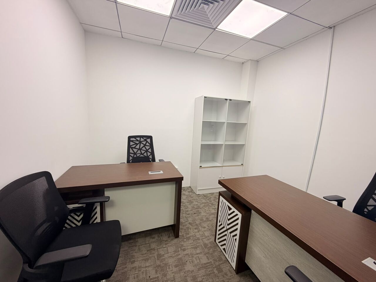 Dubai, Offices, AED 23000,  100 Sq. Feet,  Office For Rent &ndash; Baniyas Square