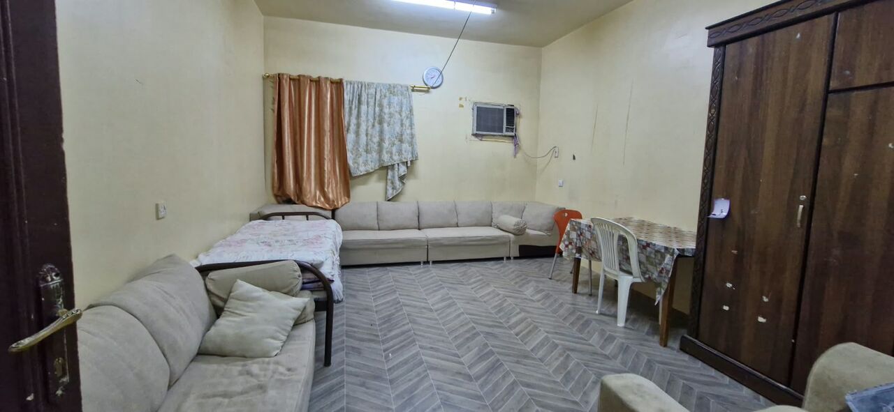 Hara, Rooms for Rent, SAR 900/month,  Hara, Alwazarat Near Moon Pharmacy And Ramada Hotel