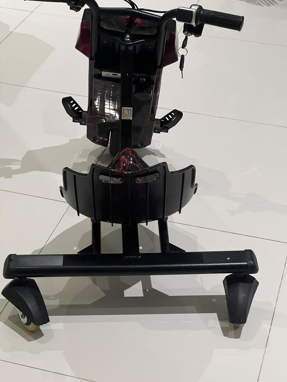Manama, Bicycles, BHD 30,  Kids Electric Ride-On Bike / Scooter For Sale ( Urgent )