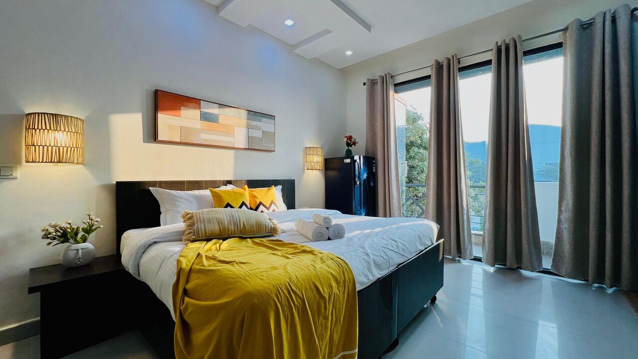Gurgaon, Apartments, Flats, Houses & Villas, INR 3000/day,  Furnished,  Studio,  300 Sq. Feet,  Bluo Studio DLF Cyber City Gurgaon
