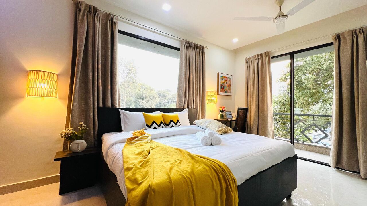 Gurgaon, Apartments, Flats, Houses & Villas, INR 3000/day,  Furnished,  Studio,  300 Sq. Feet,  Bluo Studio DLF Cyber City Gurgaon