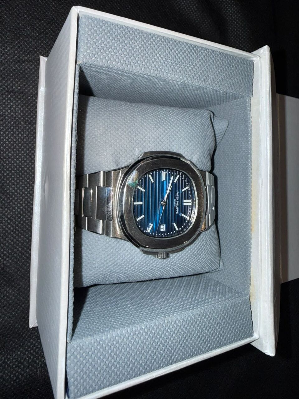 Jeddah, Watches, SAR 1900,  Patek Philippe Nautilus Ref. 5711/1A 010 GENTS