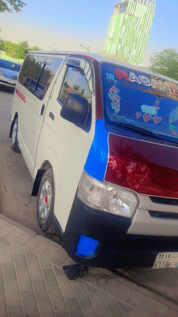 Riyadh, Passenger Transport, Pick  And Drop Service   Pakistan International Schoo Omalhammam L English Seksan  Pises