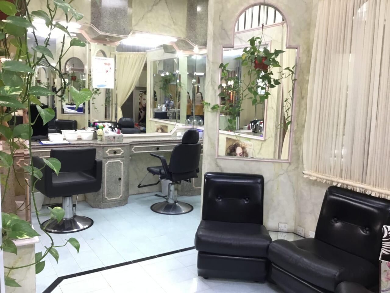 Manama, Businesses For Sale, Ladies Salon With CR For Sale
