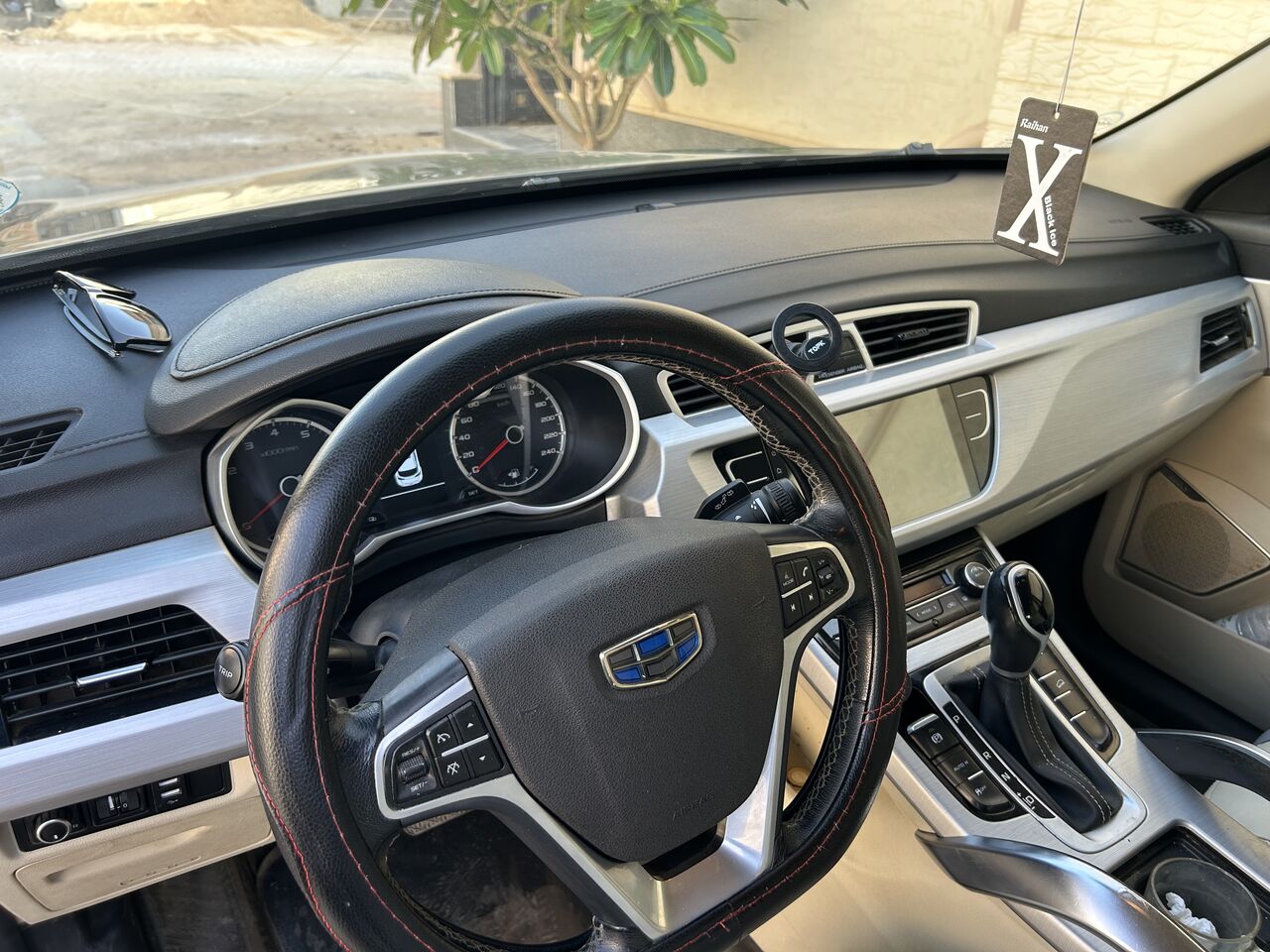 Riyadh, Vehicles, Cars & Trucks , SAR 22000,  Geely Emgrand X7,  2018,  Automatic,  298000 KM,  Family Used Neat And Clean Car